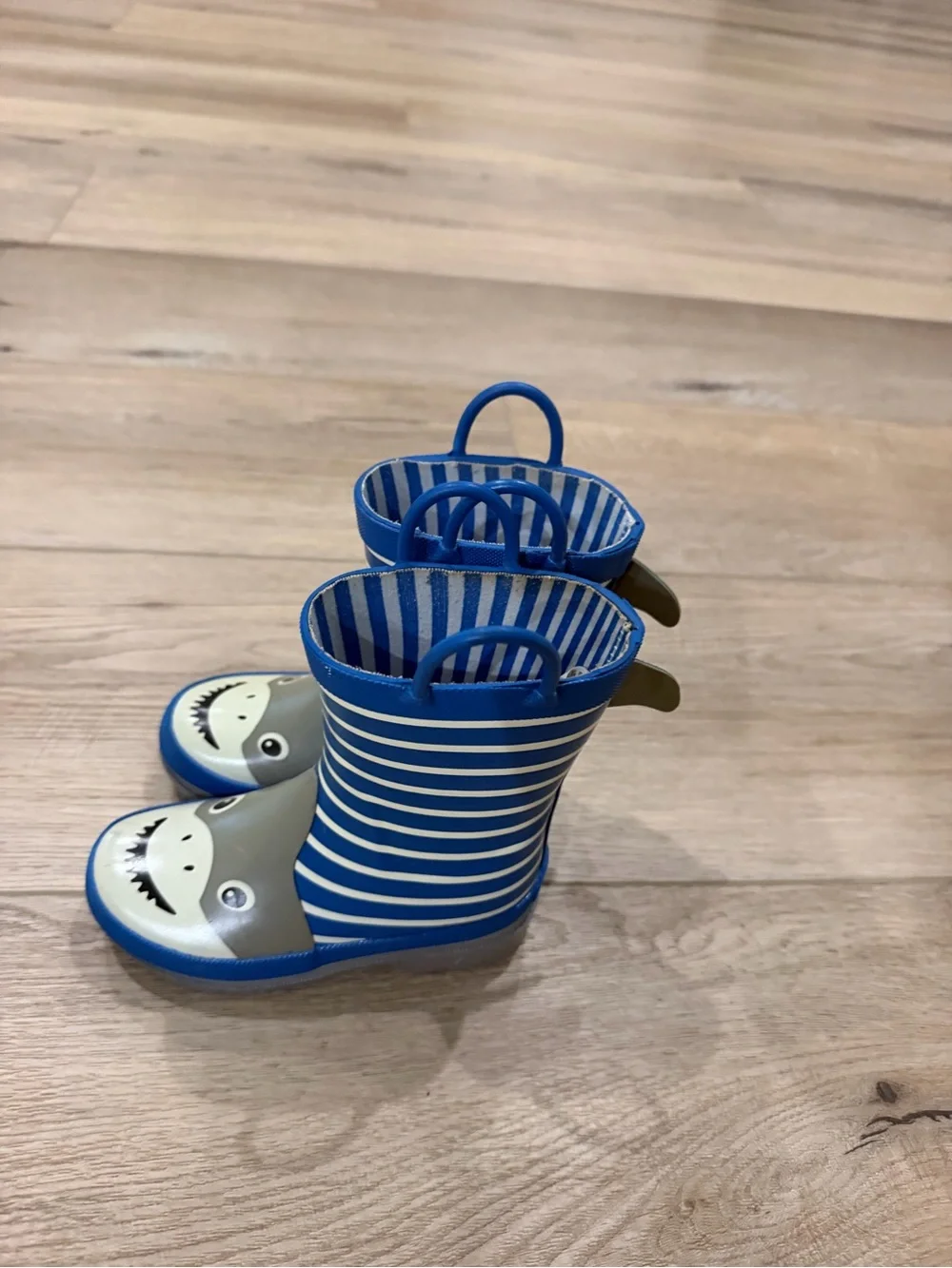 Kids Shark Stripe Rain Boots - Blue Size 7/8